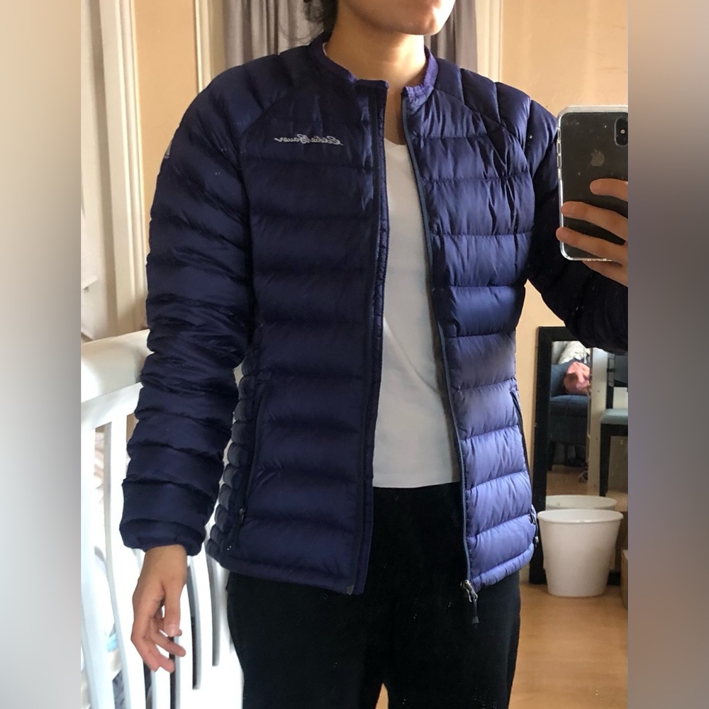 Eddie’s Bauer women small first ascent 800 down jacket